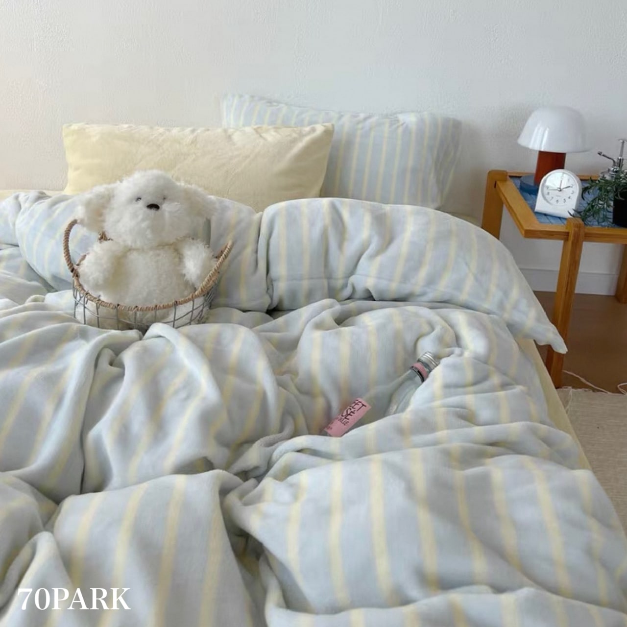 ライトブルー ストライプ ミルク ベルベット 冬用 布団カバーセット 全2サイズ ベッドカバー シングル おしゃれ 韓国 北欧インテリア 韓国インテリア 韓国雑貨 70PARK
