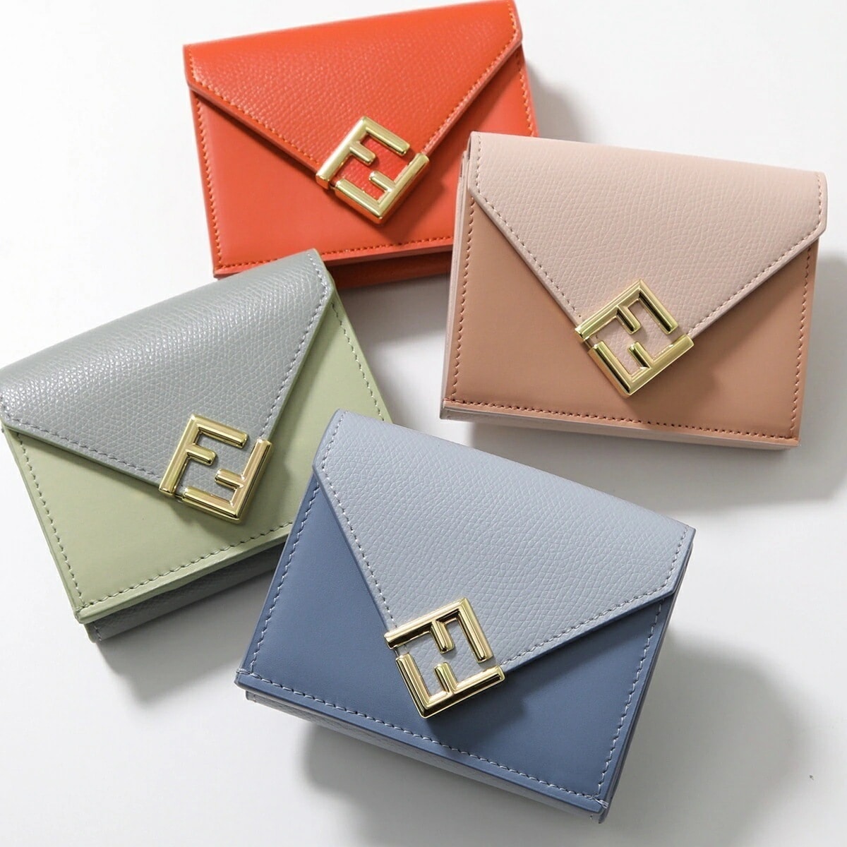 FENDI フェンディ 三つ折り財布 8M0480 ALV4 レディース FFダイヤモンド レザー ミニ財布 豆財布 FFロゴメタル バイカラー 小銭入れあり カラー12色