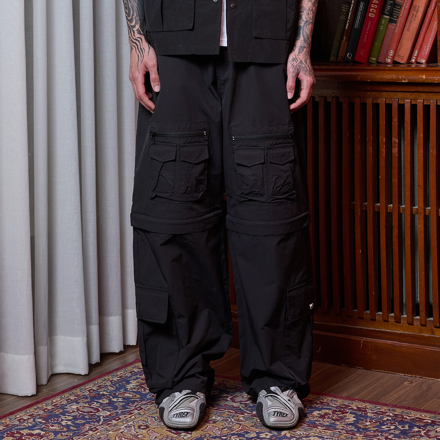Multi pocket utility detachable pants BLACK