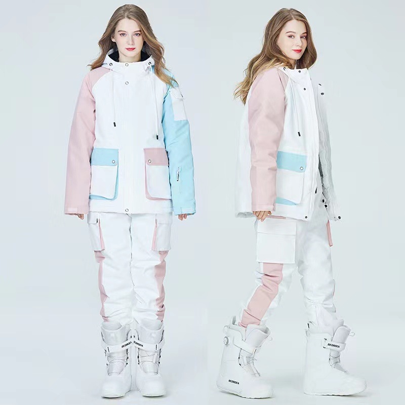 Qoo10] ARCTIC QUEEN スノーボードウェア スキーウェア レディ