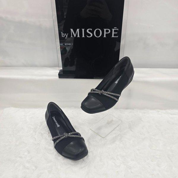 By 女性 キュービック ストラップ フラット シューズ 612HT411DS002 BLACK 1 JJ