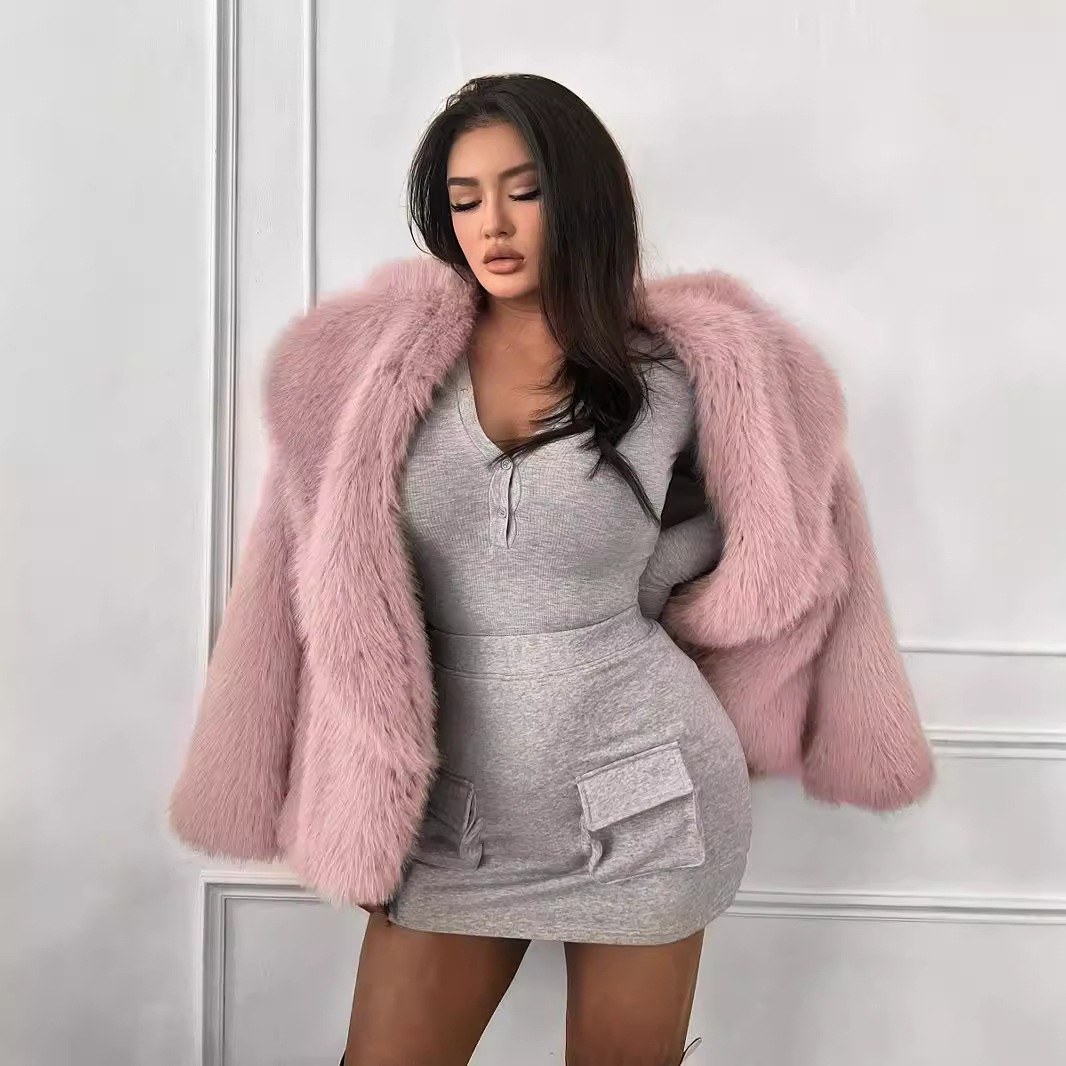 フェイクファーコート女性秋冬豪華な毛皮の女性のヨーロッパとアメリカの毛皮のコートセクシーなフォックスファーコート