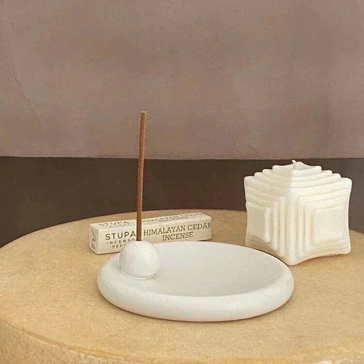 セラミック線香ベース トレイ 線香線 線香 お香立て 陶器 ホワイト 受け皿 韓国インテリア雑貨