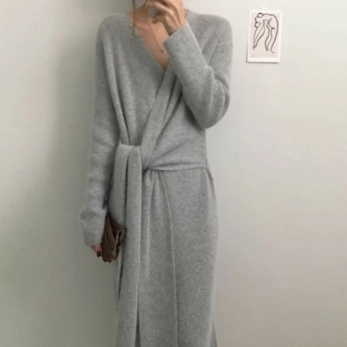 2019年秋　冬　2color 柔らかリブ Vネック ウエストマーク カシュクール ニットワンピース ロング丈　レディライクなカシュクールワンピース　柔らかいリブニットで優しい雰囲気に