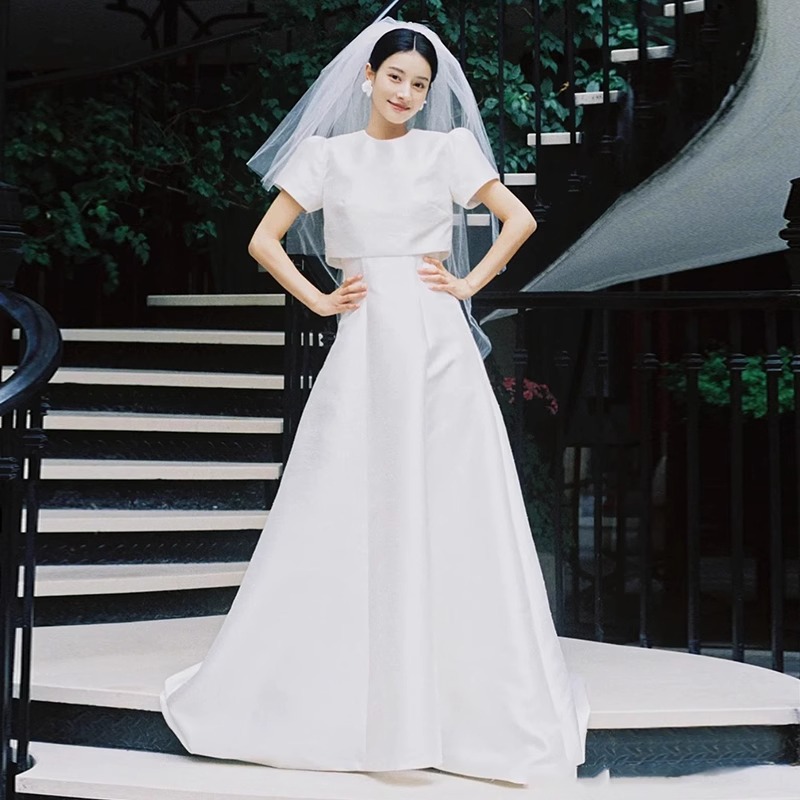 法軽ウェディングドレス高級デザイン感レトロ娘迎賓糸白シンプルセパレート式ドレス女性