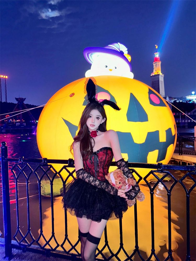 ハロウィン純欲スーツ女性の秋の今週の割引は 25% オフです新作甘辛風胸ぬぐいトップスネット糸継ぎポンポンスカート2点セット メイド服 メガ割 コスプレ ハロウィン サンタ コスプレ クリスマス