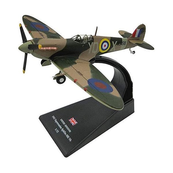 CMO Military Fighter Alloy Die Cast Model， 1/72 Scale Spitfire British Air Combat Model， Adult Toys