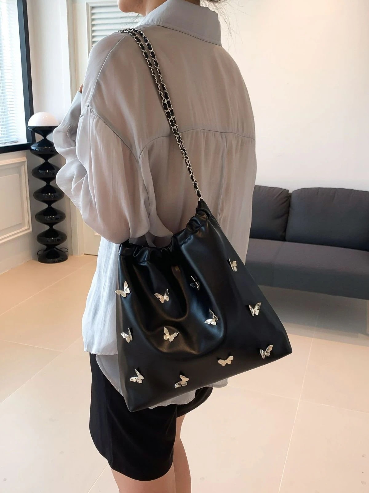 蝶々 カジュアル かたかた掛け 脇下バッグ チェーン トートバッグ 手提げバッグ 高級感 スマホポーチ