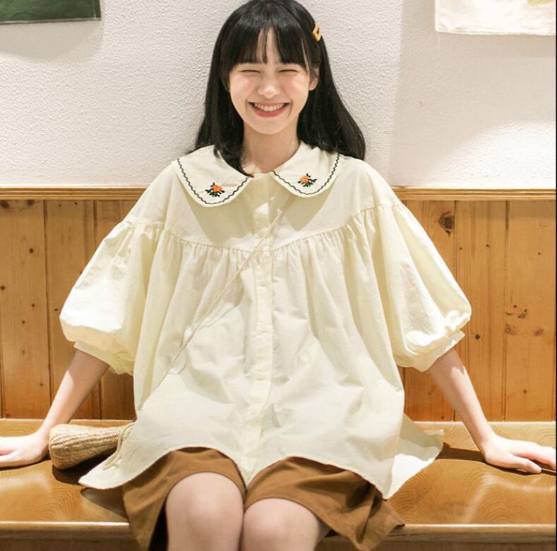 日系ミルク甘い泡袖上着刺繍ドールネックシャツの半袖シャツ