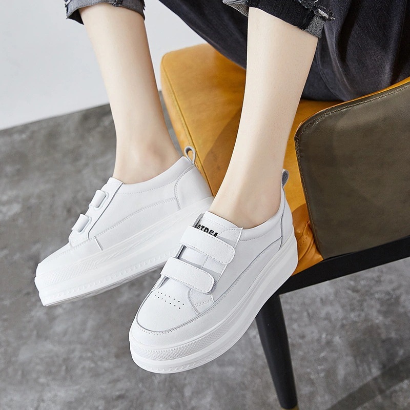 百学生ボードの靴の新しい韓国語バージョンの厚底インスストリート撮影カジュアル潮靴