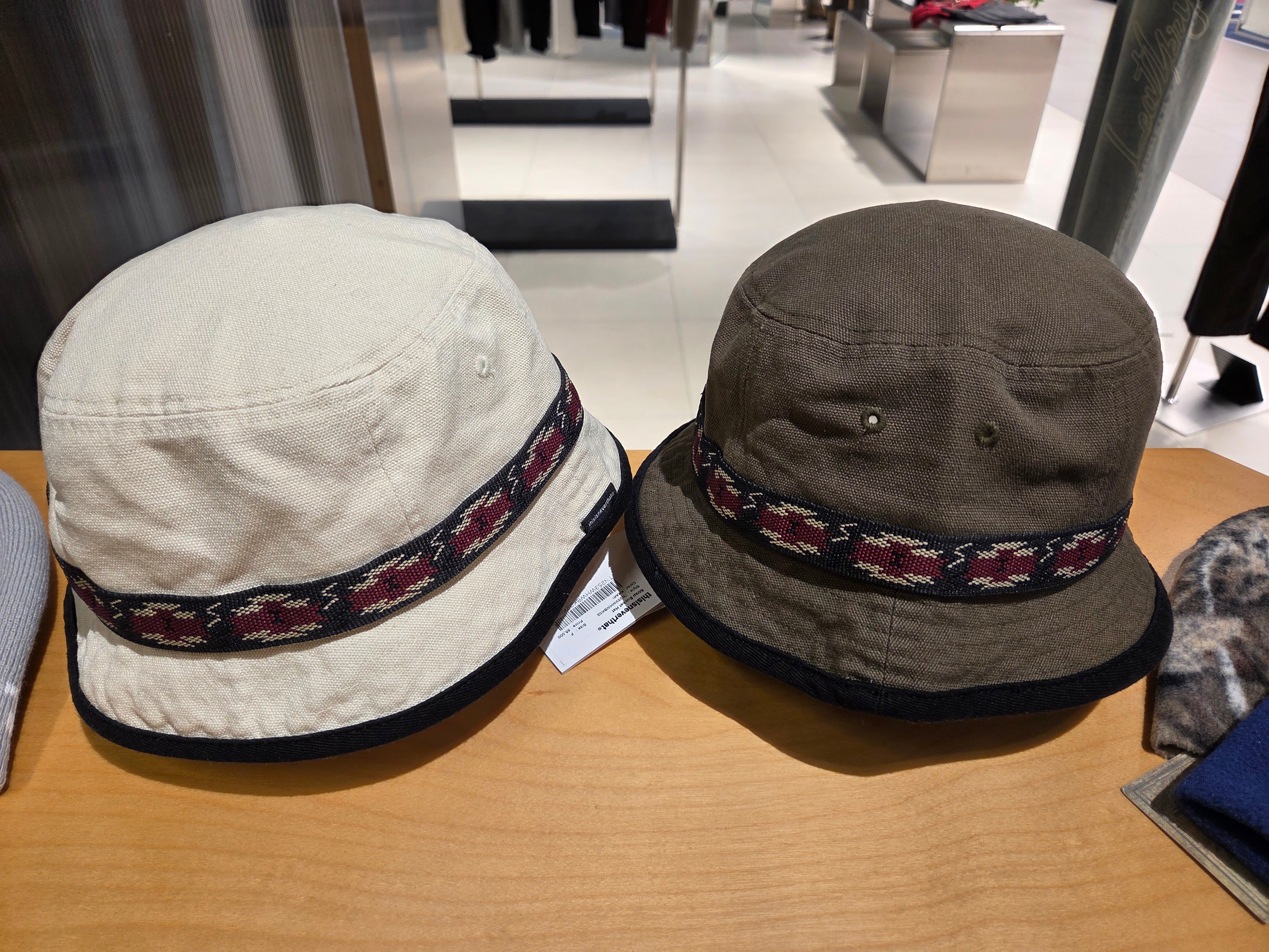 【THISISNEVERTHAT】 25FW STRAP BUCKET HAT : 2COLORS