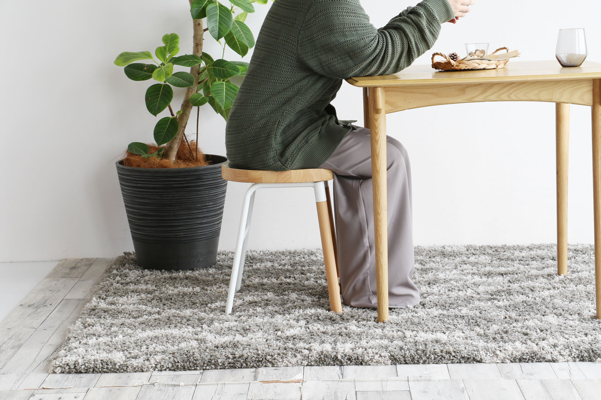 椅子 チェア スツール ナチュラルモダン おしゃれ シンプル フットレスト いす イス 天然木 シンプル フットレスト 座面高45cm 丸椅子 木製