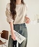 ベージュ