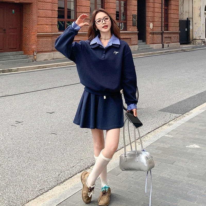 2024新しい爆発的な火災韓国のスポーツスタイルの文字の刺繍格子縞スプライシング偽のツーピーススーツスカート