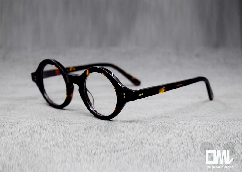 ディテール一つ一つにアイデンティティーを感じさせるデザイレトロなヴィンテージ眼鏡 - 04