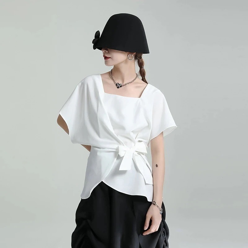 【上品】 シンプル Tシャツ ストロップ ベルト付き ウエスト引き締め 半袖 スクエア襟 非対称 ブラウス メガ割