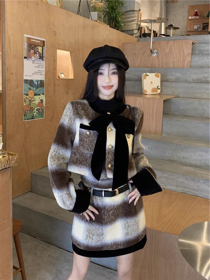 レディース スウェットパンツ韓国ファッション フード付きアウター無地 ップ ア スウェット パーカー トップス+ズボン スカート シャツ 2点セッ長袖 セットアップ 6,531円