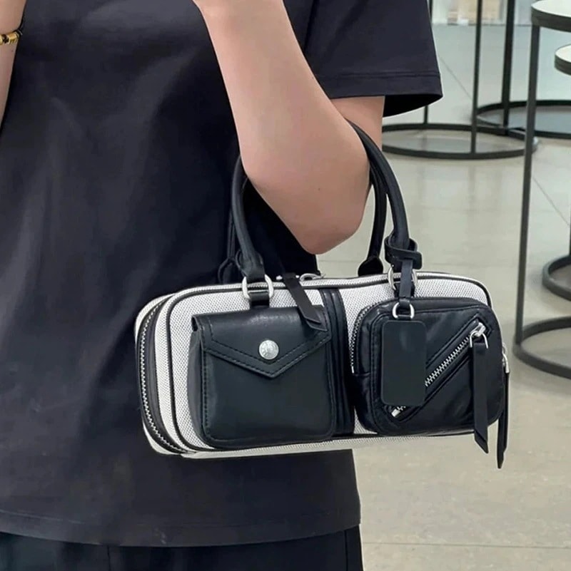 バッグショルダーバッグレデイースバッグハンドバッグショルダーバッグ2024冬新品可愛い大容量合成皮キャンバス斜め掛け3colour