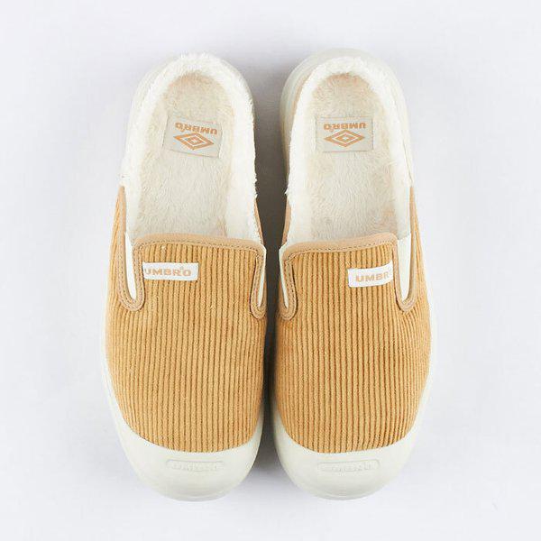 女性スナッグ コーデュロイ フリース ミュール ベージュ UO423EMUO3 4,765円