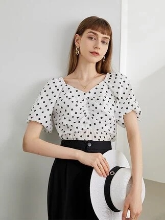 カットソー レディース 半袖 パフスリーブ ボリューム フリル シフォン 上品 かわいい 大人可愛い きれいめ シンプル カジュアル 水玉 ドット 夏 学生 デート お出かけ ホワイト トップス