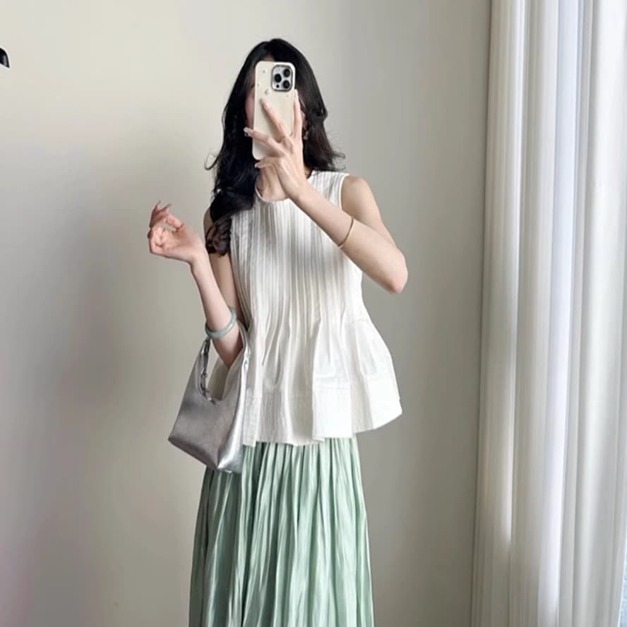 トップス カットソー レディース 袖なし ノースリーブ ラウンドネック 襟なし ワイド フレア フェミニン かわいい 大人可愛い シンプル カジュアル 上品 おしゃれ こなれ感 ラフ ガーリー ルーズ