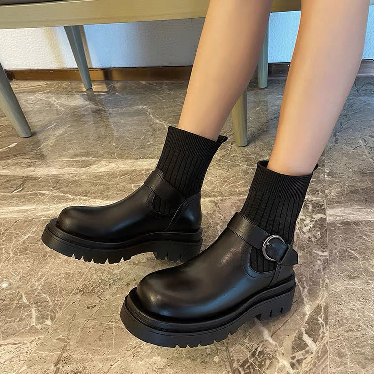 ヒールパンプス厚底スニーカーシューズローファーブーツモカシン旬な履きこなしショートブーツダッフルブーツ新型ブーツ女性エレン風ショートブーツ 厚底シューズブーツブーティーショートミドルブーツ