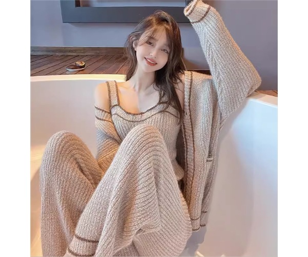 上下セット 三点セット スリーピース レディース トップス ボトムス ルームウェア パジャマ カーディガン 部屋着 セットアップ フルレングス ボタン 厚手 ベルベット かわいい 大人可愛い シンプル