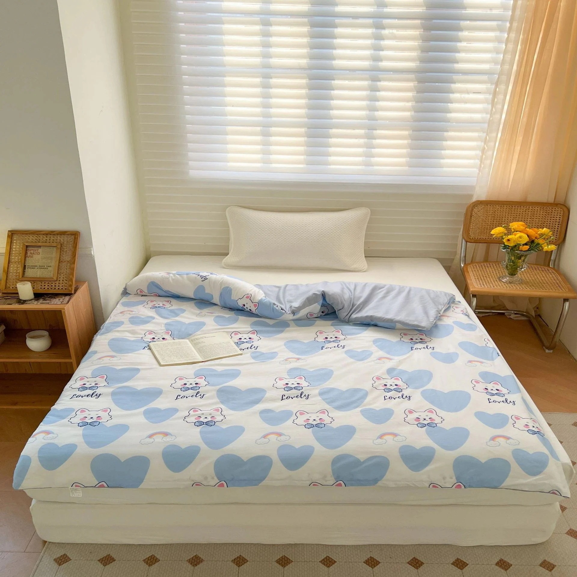 【急速出荷!】今の流行取り外し可能で洗えるサマーキルト寮用寝具四通用のユニバーサルキルトコアセットの完全なセット