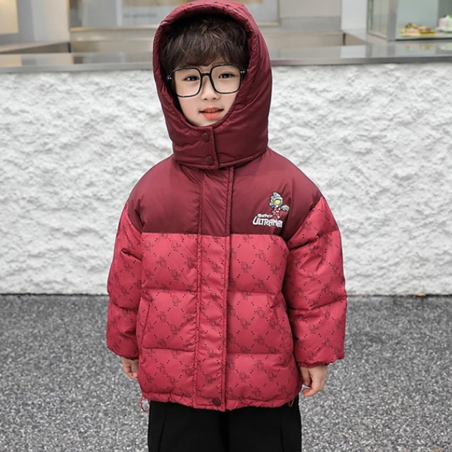 男の子ファッション満印コートリトルウルトラマンダウン冬の新作白いアヒルの綿入れ厚手の子供用保温コート