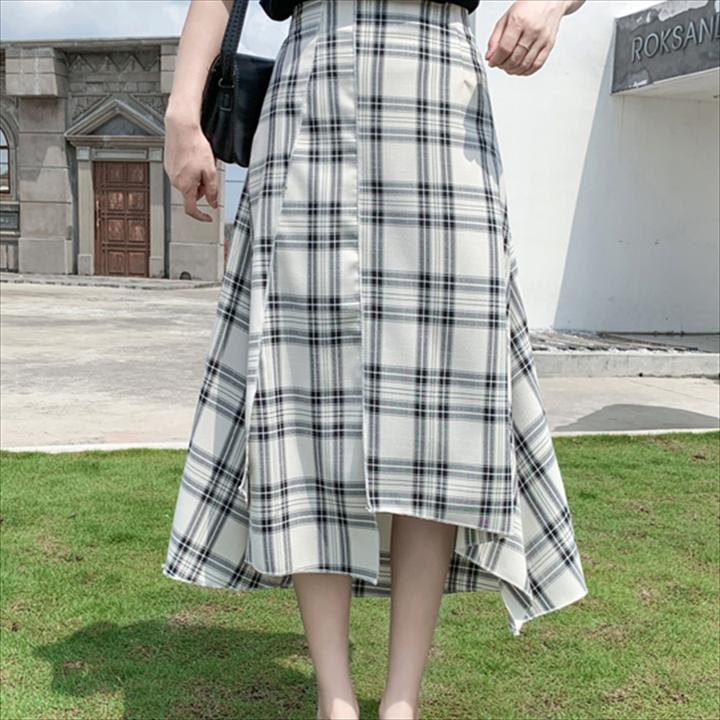 大人可愛いチェック柄アンバランス丈スカート ひざ丈ミモレ丈 大人可愛い アシンメトリー Aライン フレア 体型カバー こなれ感 ハイウェスト 夏 お出かけや女子会にも