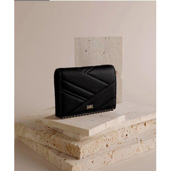 AK盆唐店 ブラックキルティング牛革二つ折り財布 DCWA4F580BK