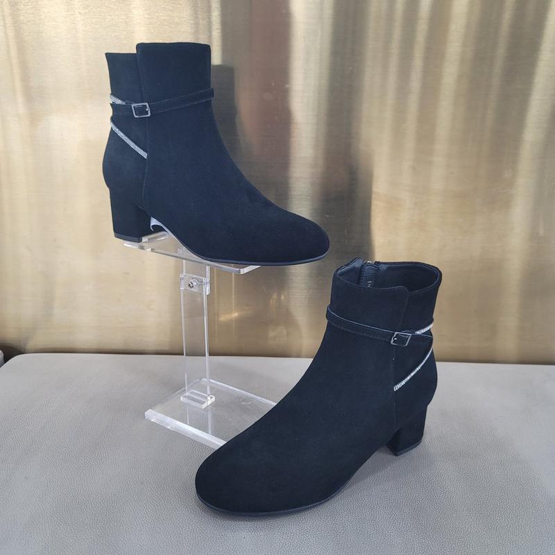 女性用スーツカジュアル422604 IAヒール5cmスエードアンクルブーツ_DG