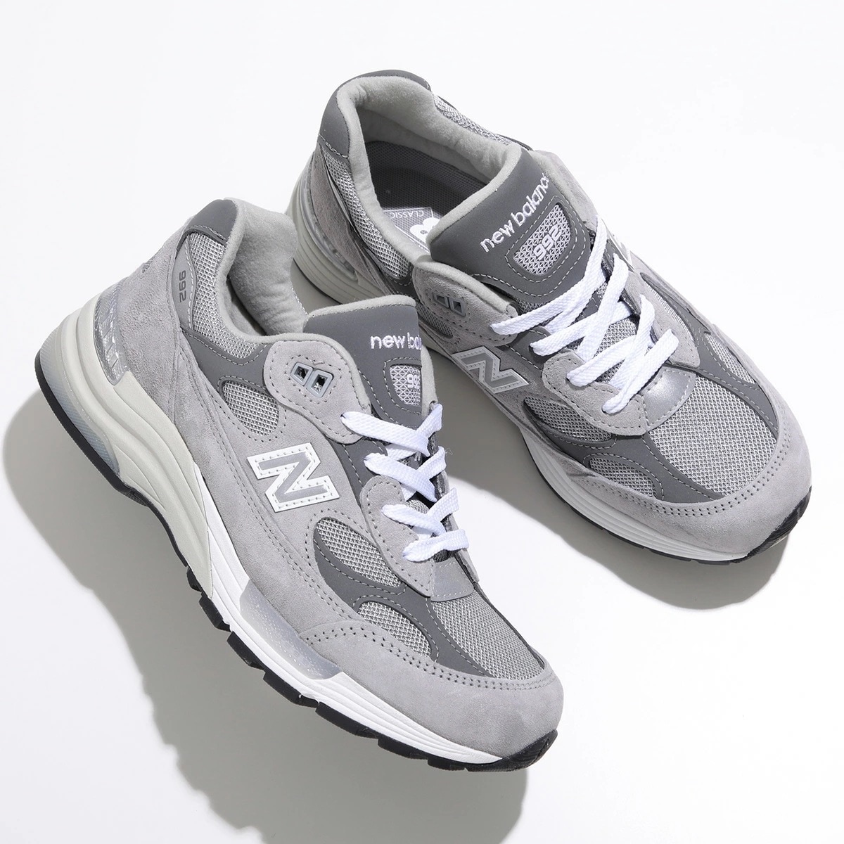 New Balance ニューバランス スニーカー Made in USA 992 Core U992GY レディース ローカット Dウィズ スウェード メッシュシューズ 厚底 靴 グレー 30,358円