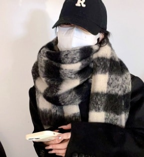 モテコーデ マフラー ロング ロング丈 もこもこ モコモコ ふわふわ かわいい 可愛い シンプル カジュアル おしゃれ お洒落 かっこいい レトロ 可愛い 女子 こなれ感 ラフ