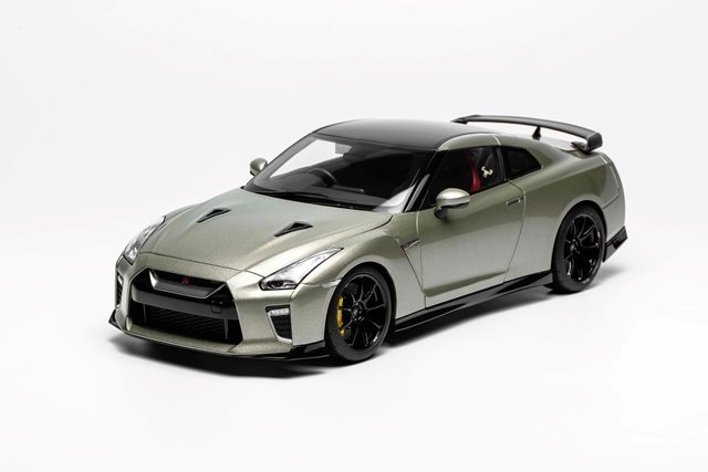 モーターへリックス 1/18 日産 GT-R (R35) Track Edition Engineered By NISMO T-Spec 2022 Millennium Jade【M83515】 ミ