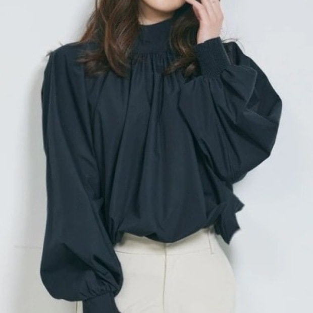 【新品殺到！】 フェミニン ランタンスリーブ リボン プルオーバー ブラウス レディース
