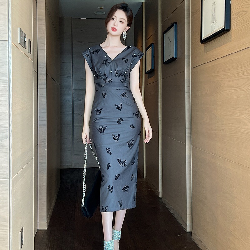 【JY.上品】 2025夏新品 蝶柄 Vネック ロングワンピース 袖なし ドレス パーティー キャバ 大人 同窓会 披露宴 卒業式 結婚式 演奏会 ウェディング 二次会 メガ割