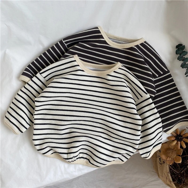 韓国版春の新作子供の定番ストライプのロン男女子供ニット長袖プルオーバー 8,603円