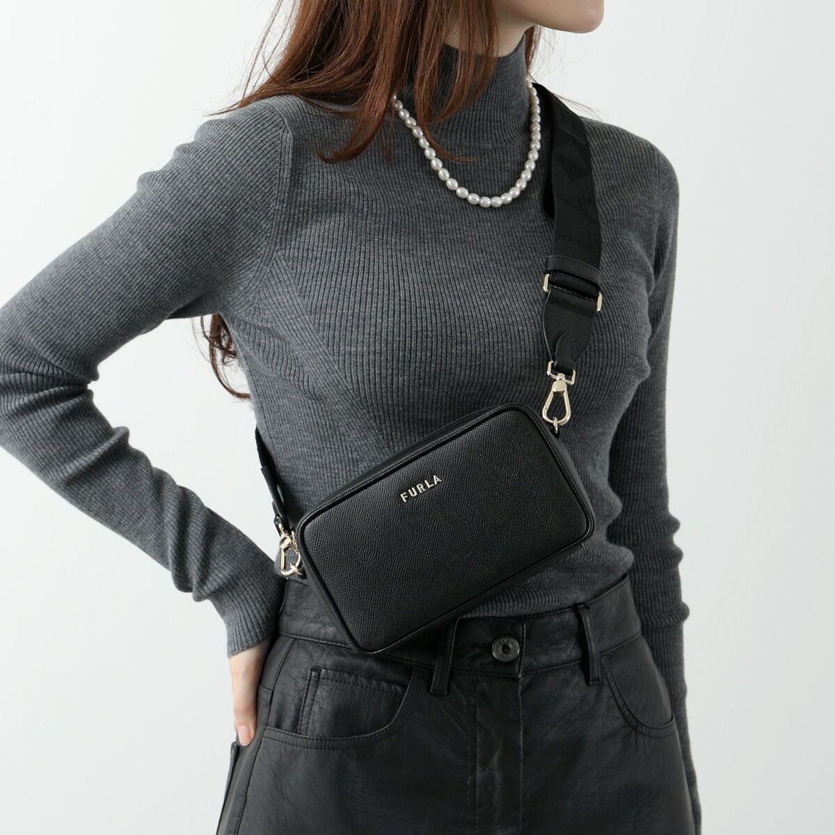 Furla フルラ ショルダーバッグ CLASSIC クラシック WE00600 BX2827 レディース クロスボディ ポシェット レザー 鞄 O6000/NERO