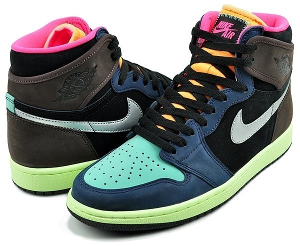 エアジョーダン 1 レトロ ハイ オージー 555088-201 バイオハック バロックブラウン