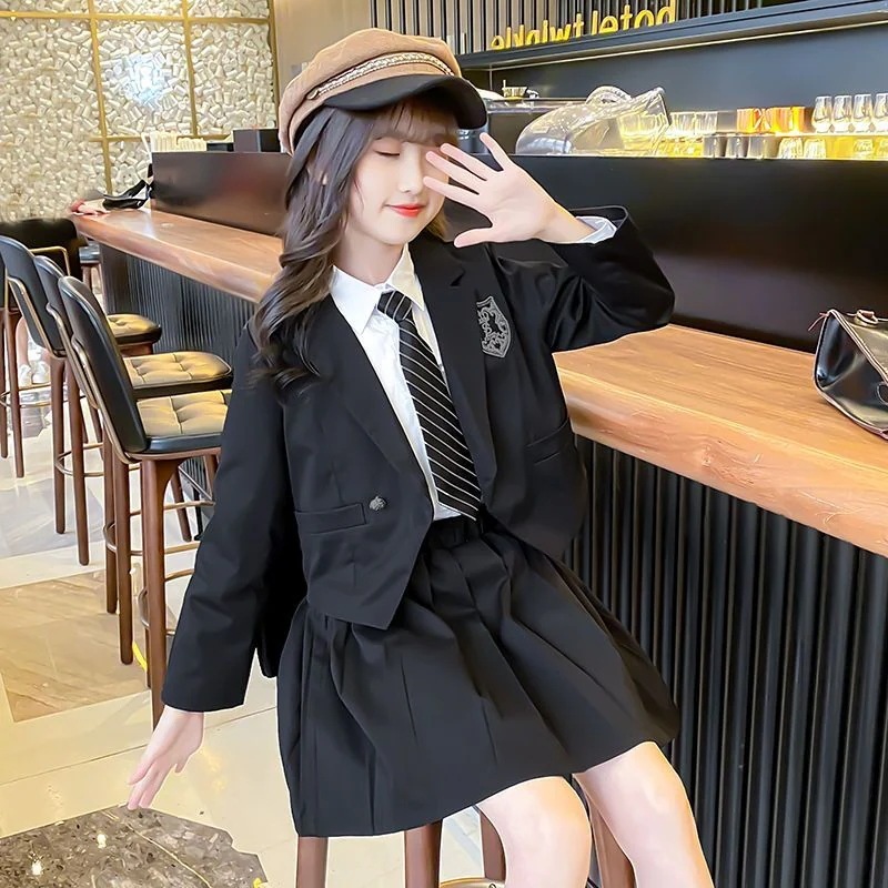 2025年新作入荷コスプレ ハロウィン スーツ 女の子学院風jk4点セット秋服子供シャツ中大童制服プリーツスカートセット卒業式スーツ入学式発表会結婚式 4,899円