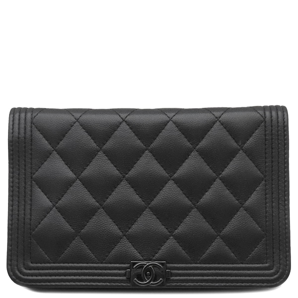 シャネル チェーンウォレット ボーイシャネル キャビアスキン ブラック ブラック金具 黒 チェーンショルダー 24****** 【箱】【中古】
