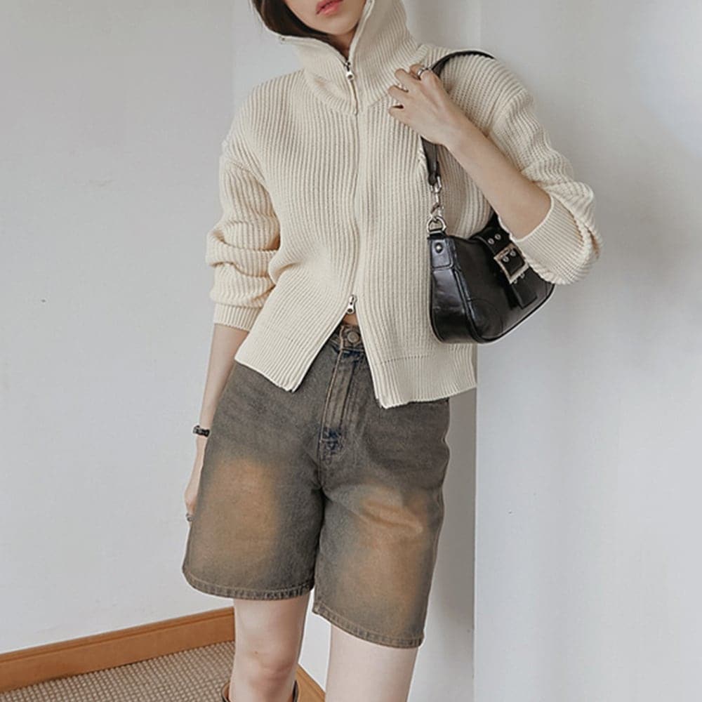 ハイネックリブジップブルゾン