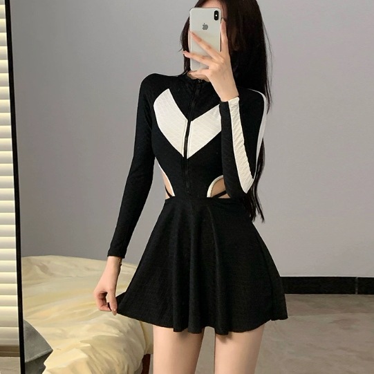 水着 スイムウエア レディース ワンピース 背中見せ お腹見せ バックシャン かわいい 大人可愛い きれいめ シンプル カジュアル 大人 上品 おしゃれ かっこいい 大人女子 こなれ感 クール