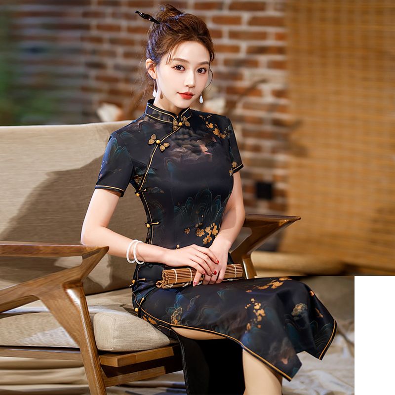 チャイナドレス女性改良新風2025年中年母気質レトロロングドレススリム夏