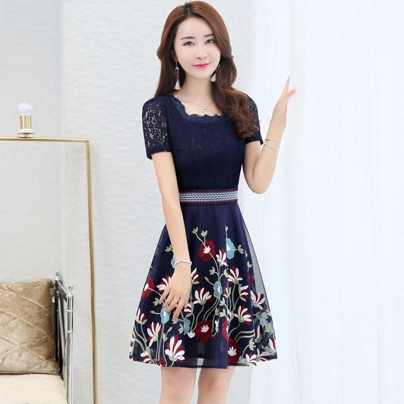 1227．花柄スクエアネックAラインワンピース（ネイビー）