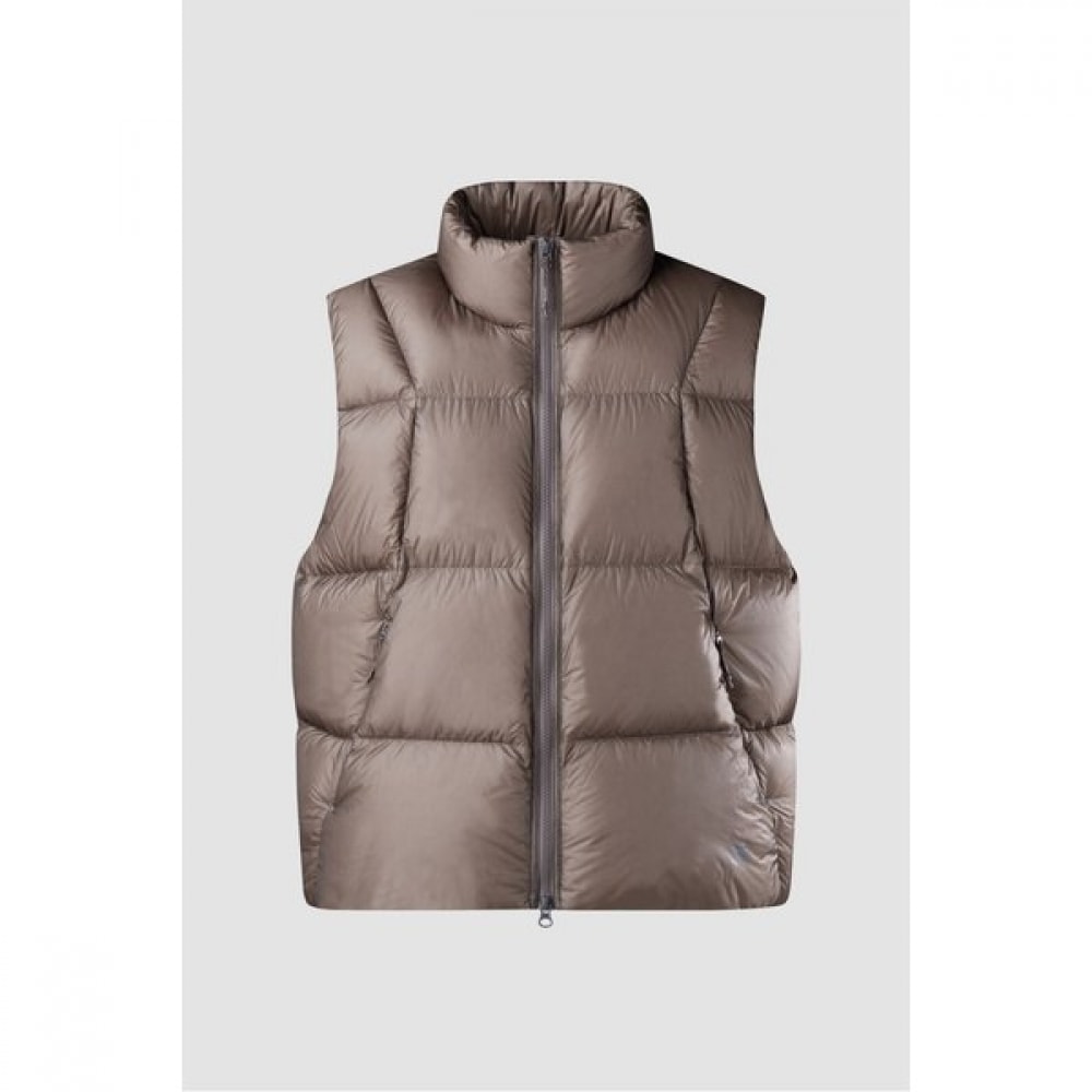 コオロンスポーツ 冬用 メンズ 軽量アウターシェル ダウンベスト TLVAW24653KGO