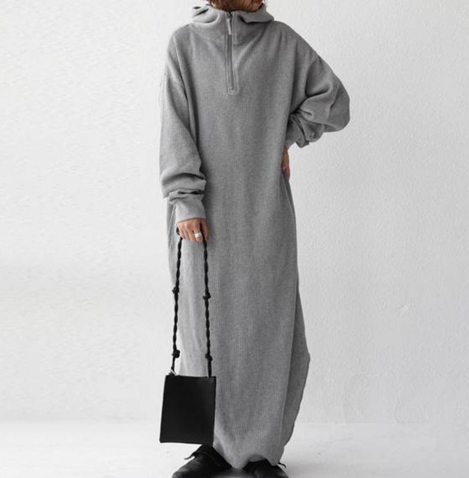 【新品殺到！】 フード付きマキシワンピース