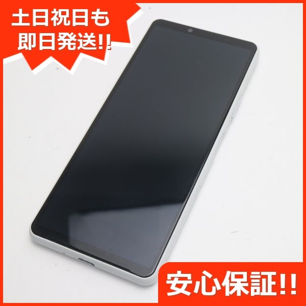 ついに再販開始！】 ホワイト III 10 Xperia SO-52B 超美品 本体 79