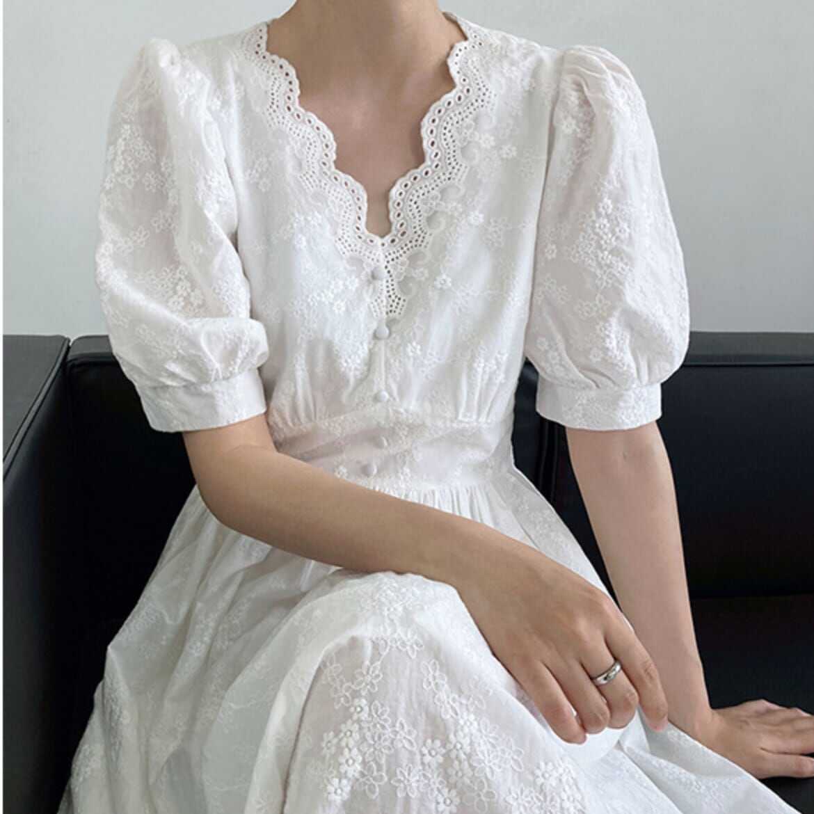 ワンピース 上着 人気 おすすめ おしゃれ お洒落 激安 安い プチプラ 半袖 Vネック ふわふわ パフスリーブ ふんわり Aライン 膝丈 花柄 レース 可愛い かわいい 韓国 シンプル l